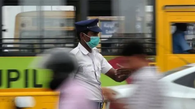 பருத்தித்துறை மணல் லாறி மீதான துப்பாக்கிச் சூட்டுச் சம்பவம் இரு காவல்துறையினர் இடைநிறுத்தம்