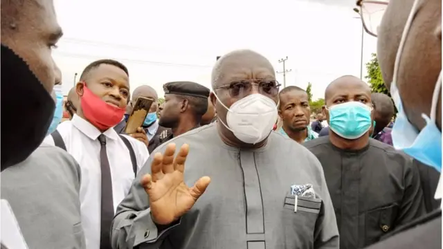 Ngagharịiwe ndị ọkaiwu