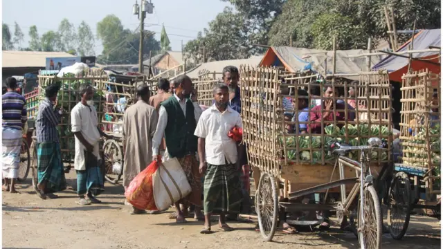 ঘোড়াঘাট বাজার