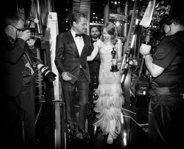 Леонардо Ди Каприо и Эмма Стоун за кулисами "Оскара"