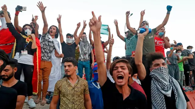 protestos exigindo água potável