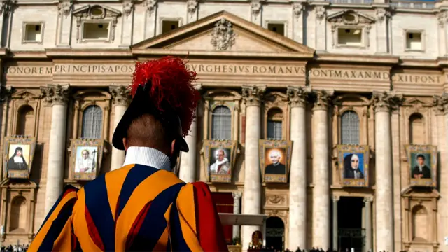 Imágenes de los nuevos santos