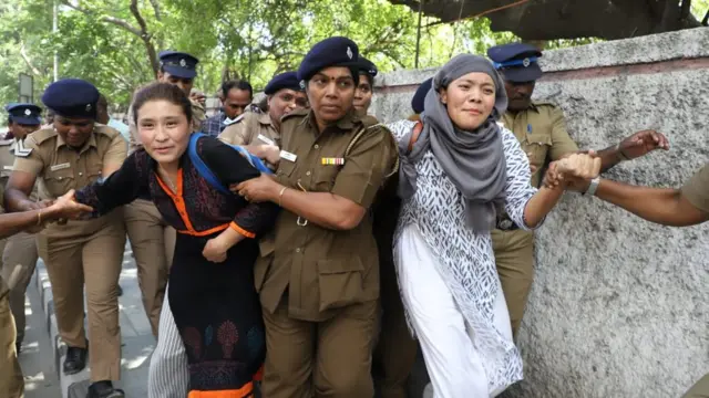 சீன அதிபருக்கு எதிராக கோஷம்; திபெத்தியர்கள் கைது
