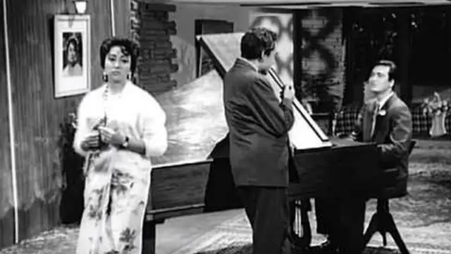 चलो एक बार फिर से अजनबी बन जाए हम दोनों