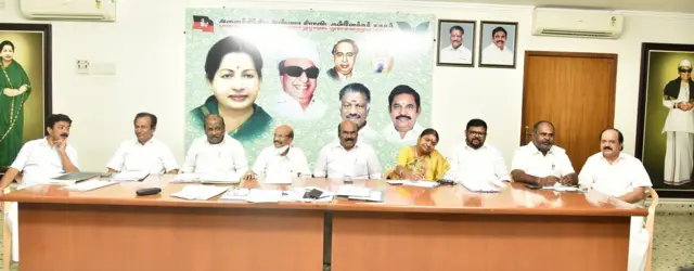 அதிமுக தற்கொலை