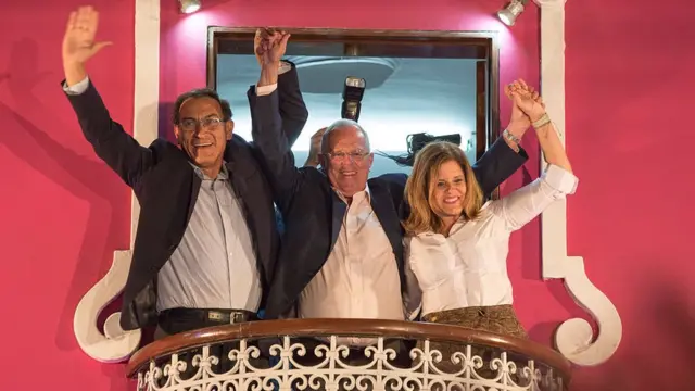 Martín Vizcarra, Pedro Pablo Kuczynski y Mercedes Araoz.
