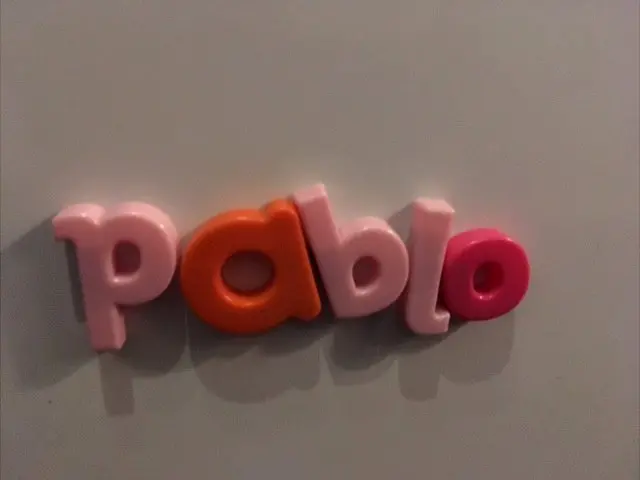 Магниты на холодильнике