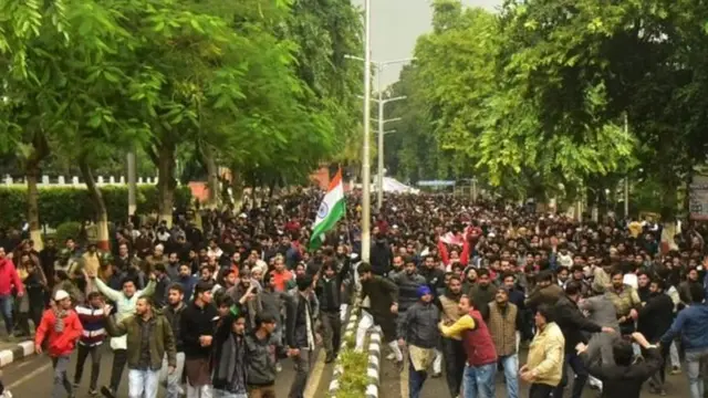 மாணவர்கள் போராட்டம்