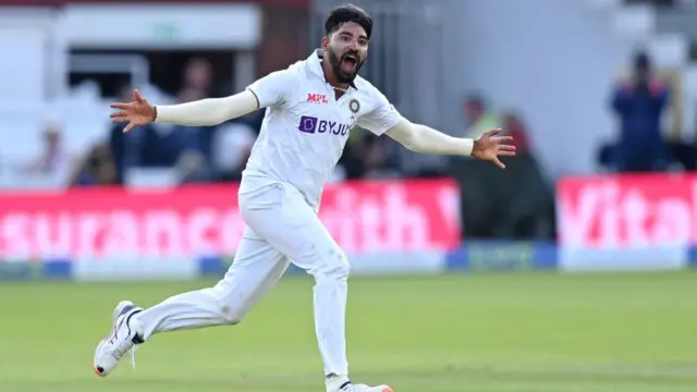 मोहम्मद सिराज ने पहली पारी में 4 विकेट लिए