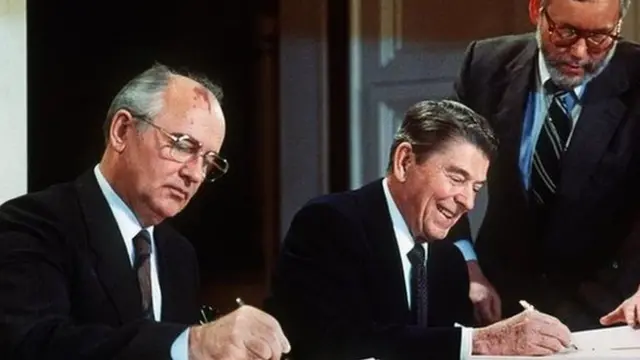 Михаил Горбачев и Рональд Рейган, 1987