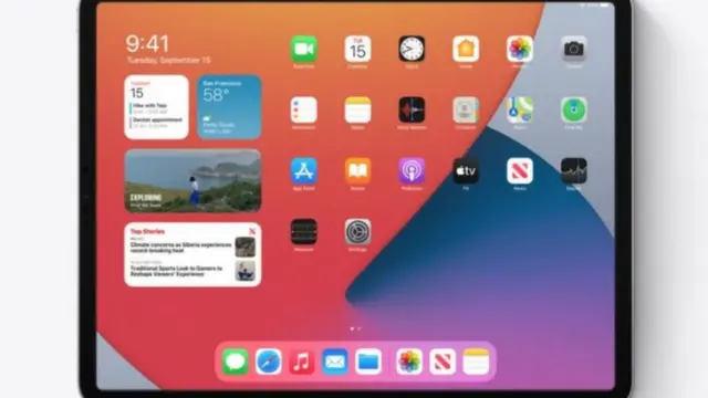 يمكن وضع أدوات على شاشة آيباد دون التضحية بكثير من رموز التطبيقات كما هو الحال مع آيفون