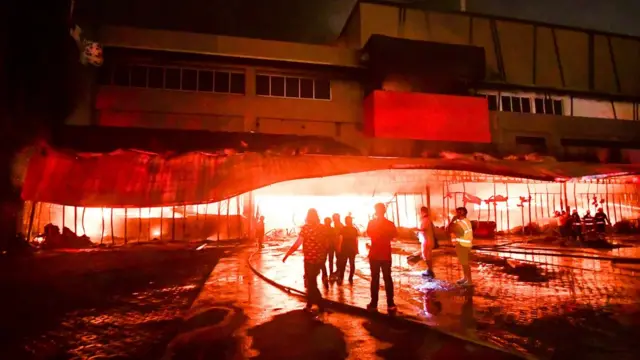 필리핀 남부에서 규모 6.4 지진이 발생해 어린이 1명이 사망하고 수십 명이 다쳤다.