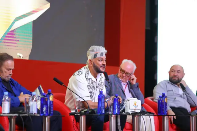 Киркоров, Али Ҳамроев, Бекмамбетов