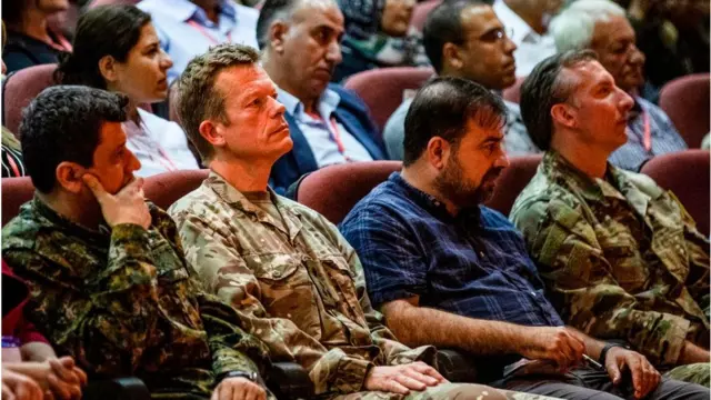 SDG Komutanı Mazlum Kobani ve ABD önderliğindeki koalisyon güçlerinin lideri Tuğgeneral Nicholas Pond, Ağustos 2019