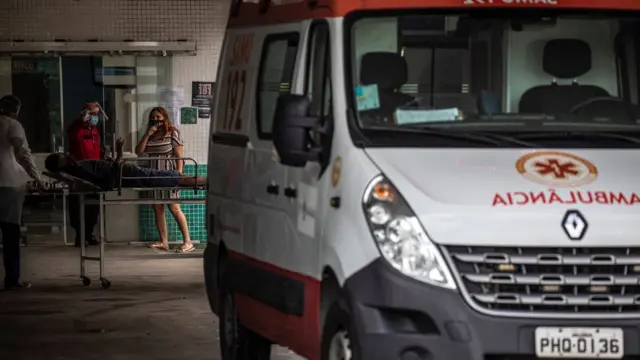 Ambulancia en Manaos.