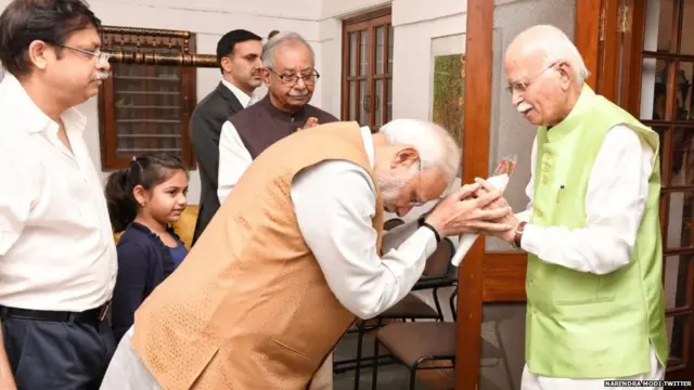 मोदी आडवानी