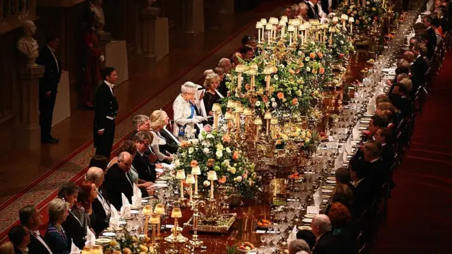 Королівський банкет