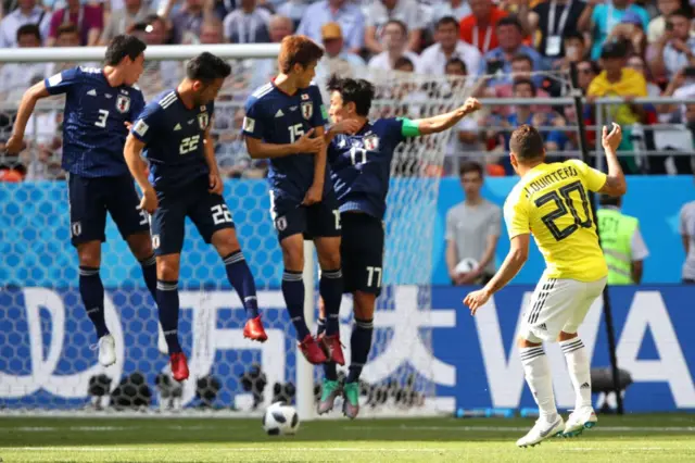 La barrera salta y queda impotente.