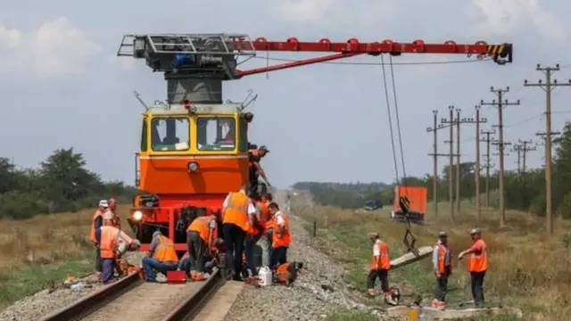 Қримда ишдан чиққан темир йўл