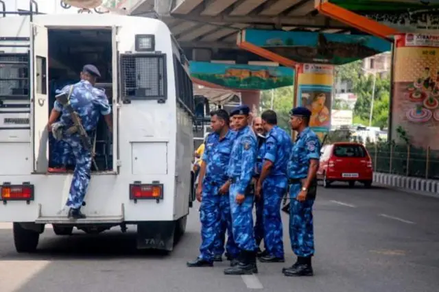பிரதமர் வீட்டில் நடைபெற்ற கேபினட் கூட்டம் முடிவடைந்தது
