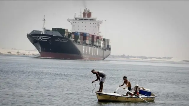 蘇聯海軍曾在冷戰期間在索馬里建海軍基地，保衛蘇伊士運河的戰略利益