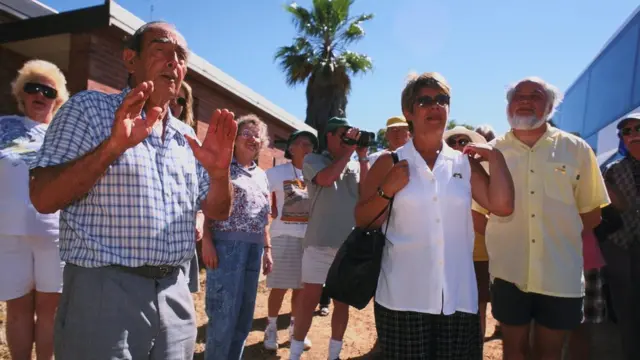 Turistas en el Principado del Río Hutt.