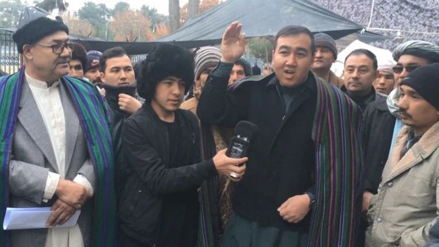 مزار کې اعتراض