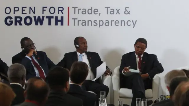 President of Senegal Macky Sall, President of Guinea Alpha Conde and former President of Tanzania Jakaya Kikwete for G8 Open for Growth - Trade, Tax and Transparency conference at under, plus people wey get seat close to dem. Dem no dey part of dis matter dis pic na for illustration