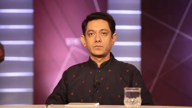 ঢাকা বিশ্ববিদ্যালয়ের গণযোগাযোগ ও সাংবাদিকতা বিভাগের শিক্ষক অধ্যাপক শামীম রেজা