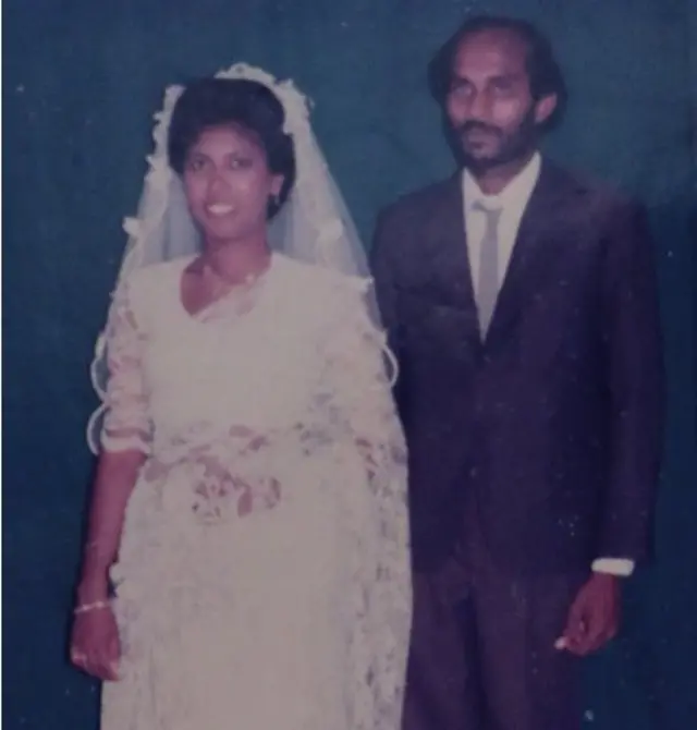 විවිධ බාධක මැද වුව ද ඔවුන් දෙදෙනා 1989දී විවාහ වූහ