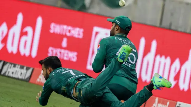 শাদাব খান, পাকিস্তান