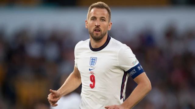 O capitão da Inglaterra, Harry Kane,betpix365 bônus cadastropartida pela seleção