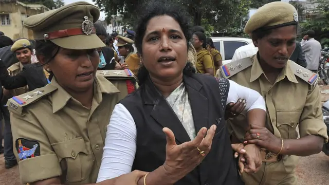 మహిళా న్యాయవాది, హైదరాబాద్ హైకోర్టు