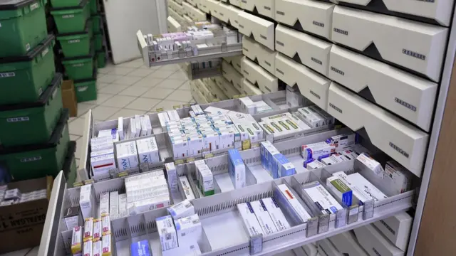 દવાના સ્ટોરની તસવીર