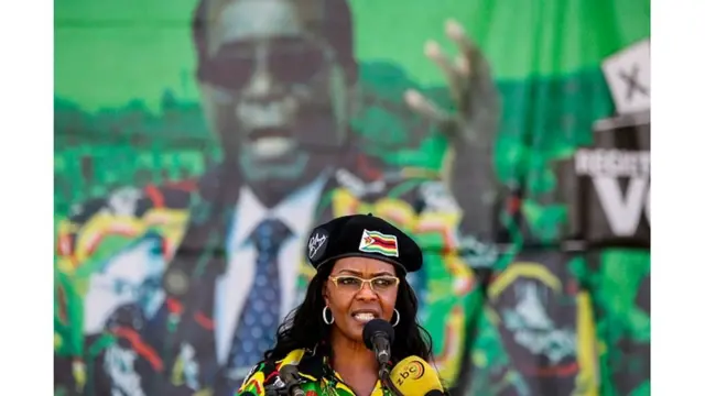 เกรซ มูกาเบ ขึ้นสู่อำนาจอย่างรวดเร็วและได้รับการวางตัวเป็นผู้สืบทอดอำนาจจากโรเบิร์ต มูกาเบ ผู้สามี