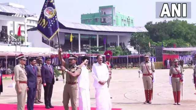 குடியரசுத் தலைவர் கொடி அங்கீகாரம்