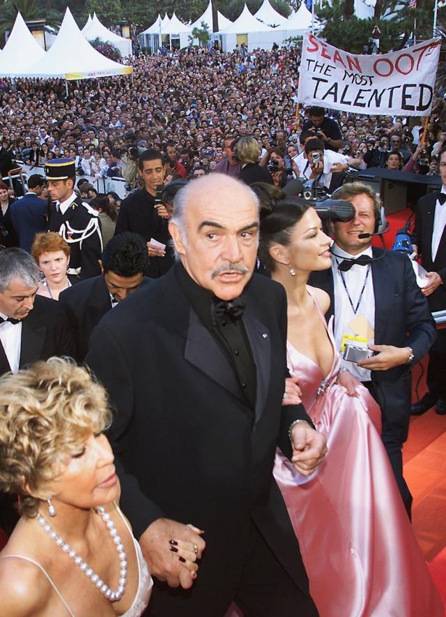 Sean Connery, Micheline y Catherine Zeta Jones en Cannes.