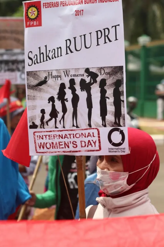 demo buruh perempuan