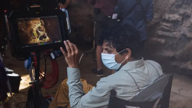 М. Найт Шьямалан на съемочной площадке