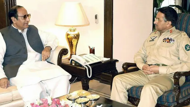 چوہدھری شجاعت، پرویز مشرف