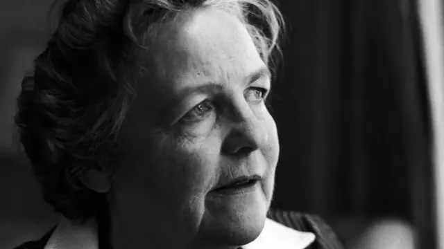 Джессика Митфорд