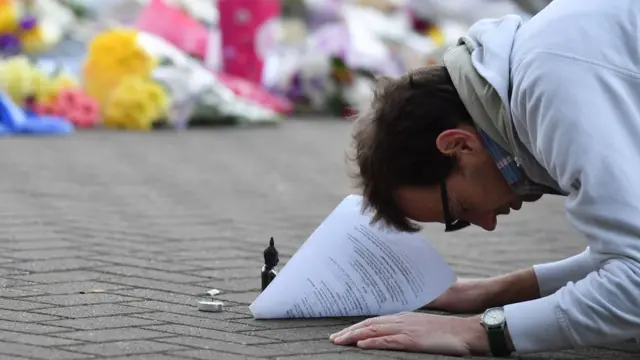 Homenaje a Vichai Srivaddhanaprabha