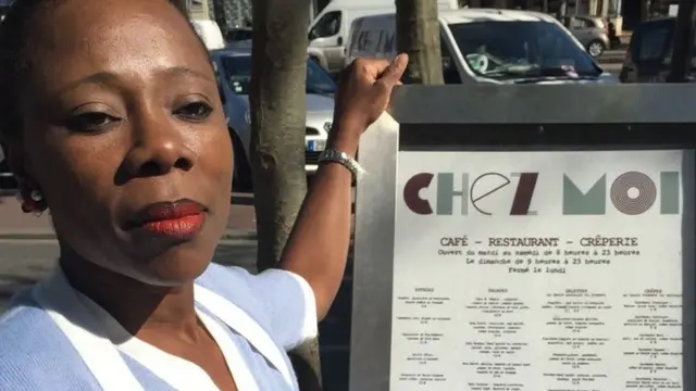 Cette française d'origine ivoirienne se considère comme " la sœur de Marine Le Pen a la peau noire"