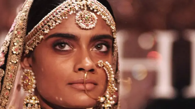 தங்கம் விலை தொடர்ந்து உயர்வு - இப்போது வாங்கினால் லாபம் கிடைக்குமா?