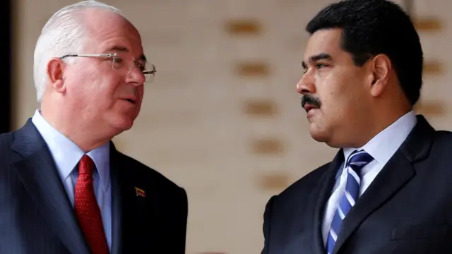 Rafael Ramírez y Nicolás Maduro.