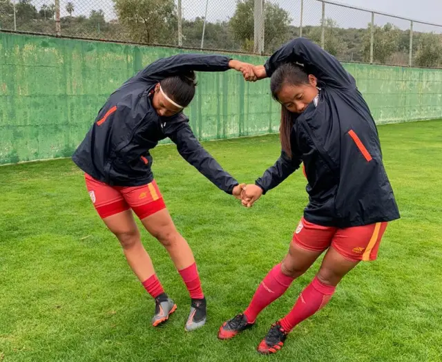 भारतीय महिला फुटबॉल खिलाड़ी