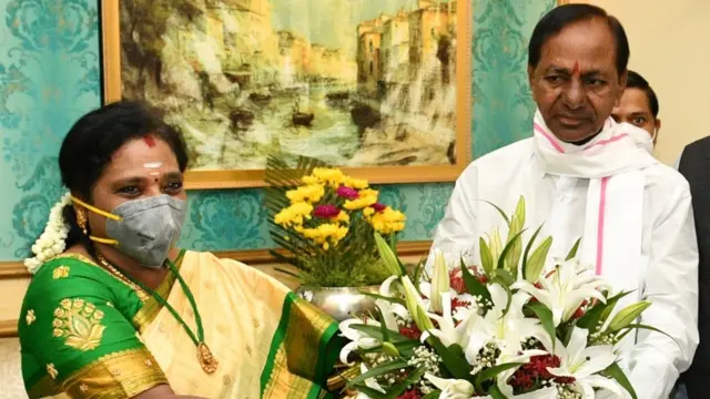 గవర్నర్ తమిళసై, సీఎం కేసీఆర్