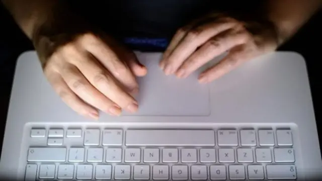 ఆన్‌లైన్ బ్యాంకింగ్ మోసాలు