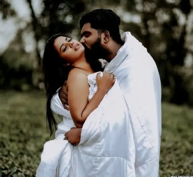 ऋषी-लक्ष्मी, सोशल मीडिया