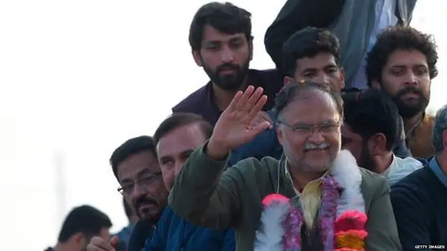 अहसन इक़बाल